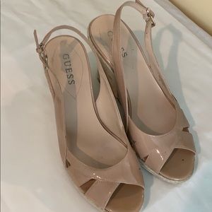 Guess platform sandals in nude patent leather
